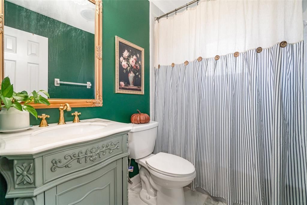 Active With Contract: $399,900 (4 beds, 3 baths, 1932 Square Feet)