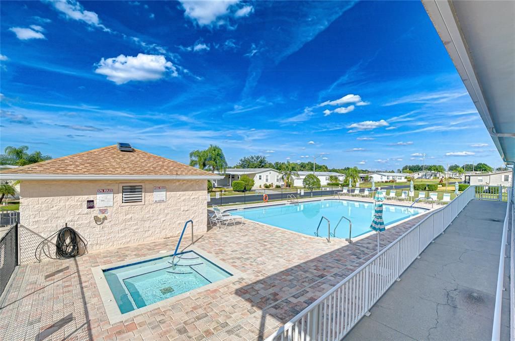 合同活跃: $219,000 (3 贝兹, 2 浴室, 1512 平方英尺)