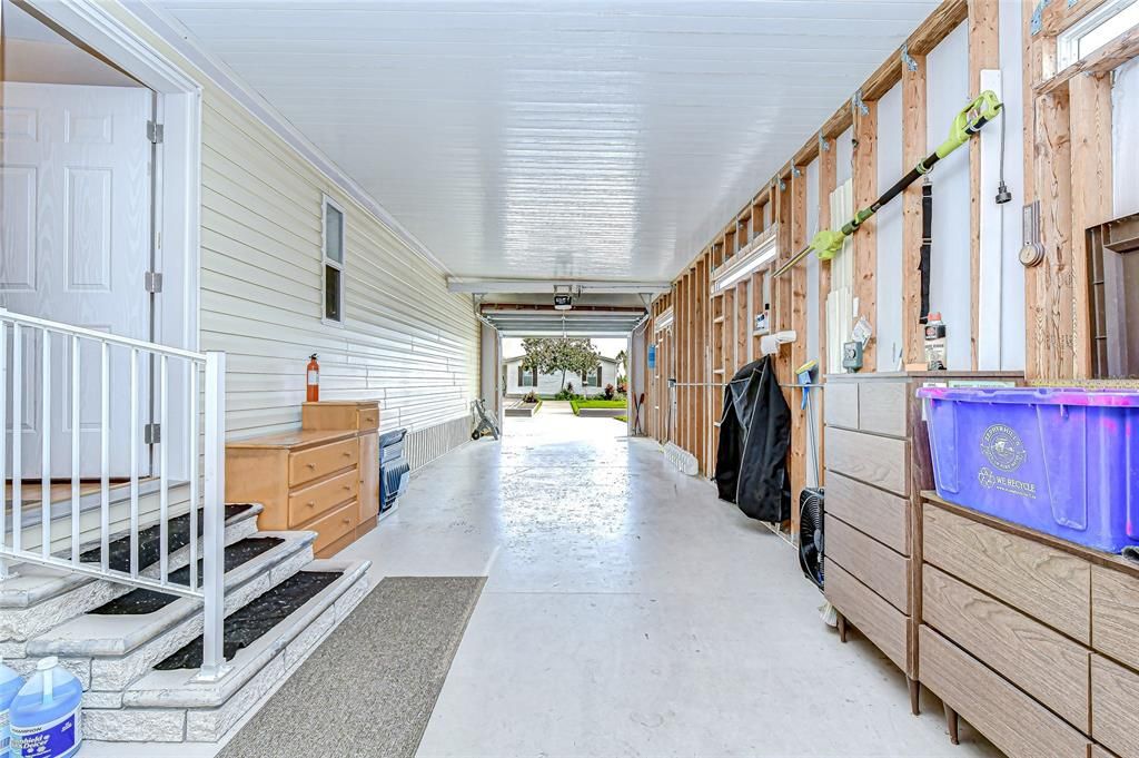 合同活跃: $219,000 (3 贝兹, 2 浴室, 1512 平方英尺)