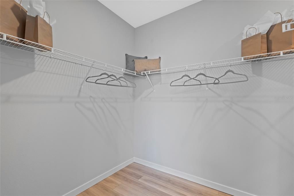 待售: $409,990 (4 贝兹, 3 浴室, 2055 平方英尺)