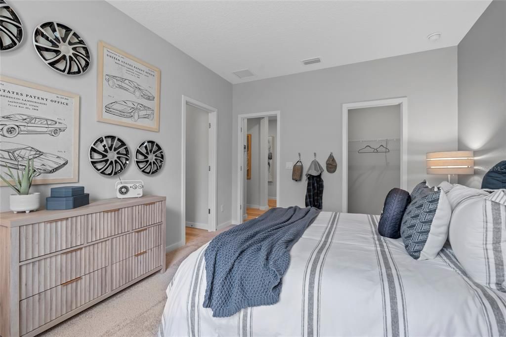 待售: $409,990 (4 贝兹, 3 浴室, 2055 平方英尺)