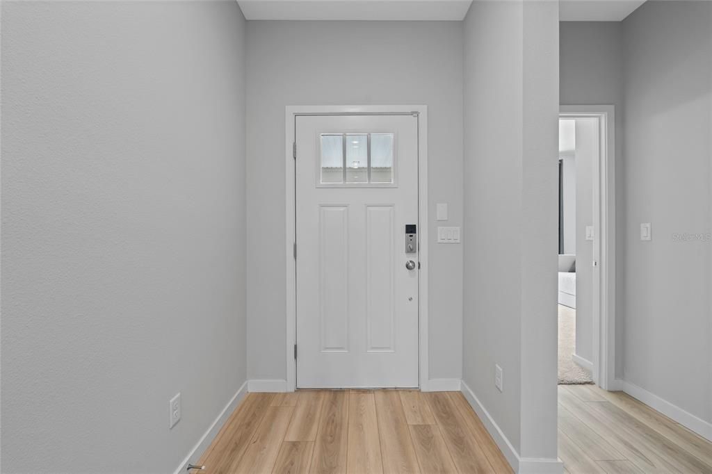 待售: $409,990 (4 贝兹, 3 浴室, 2055 平方英尺)