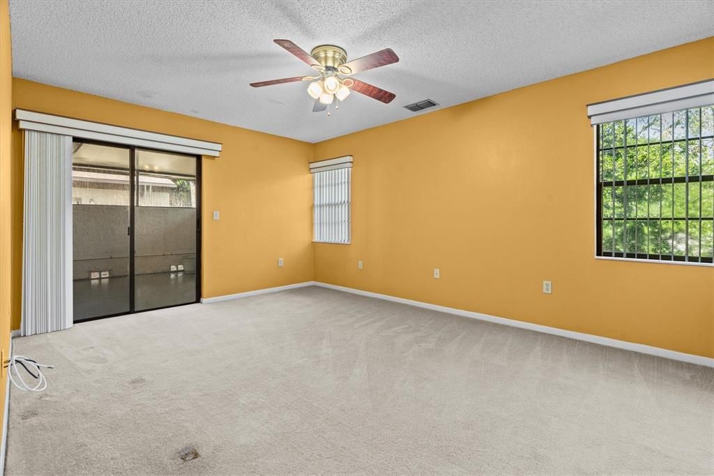 For Sale: $180,000 (2 beds, 2 baths, 1353 Square Feet)