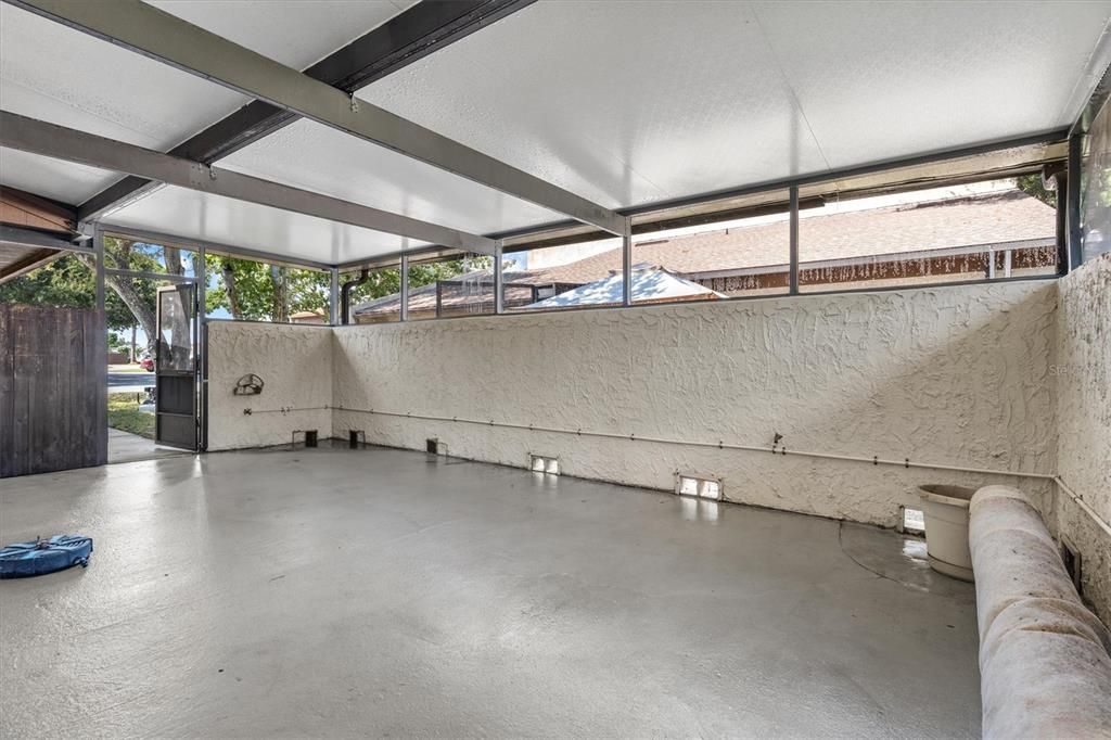 For Sale: $180,000 (2 beds, 2 baths, 1353 Square Feet)