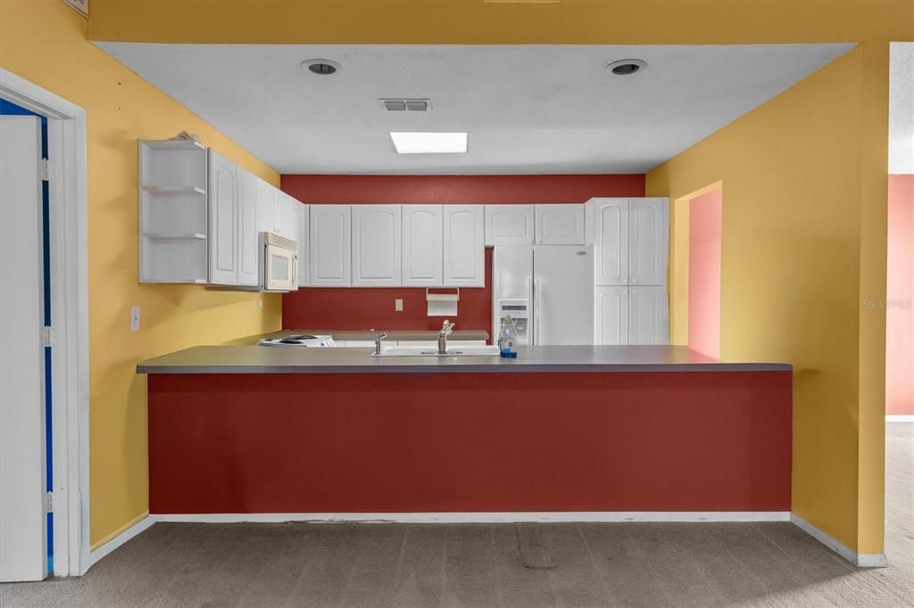 For Sale: $180,000 (2 beds, 2 baths, 1353 Square Feet)