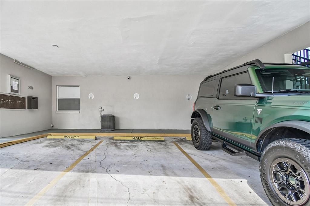 For Sale: $450,000 (2 beds, 1 baths, 790 Square Feet)