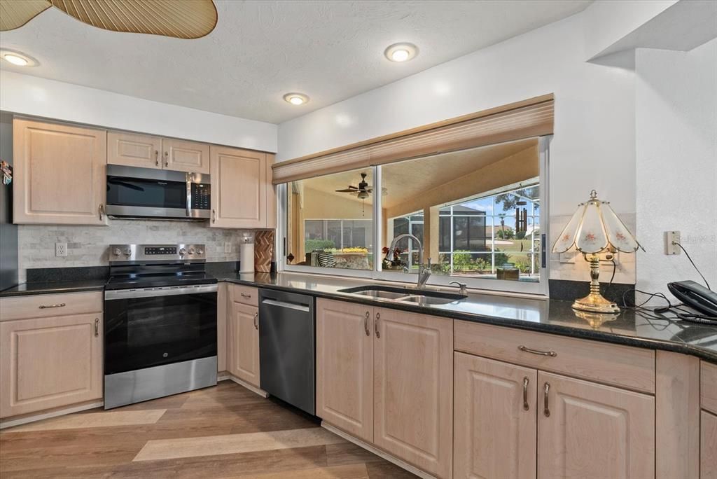 For Sale: $575,000 (3 beds, 2 baths, 2179 Square Feet)