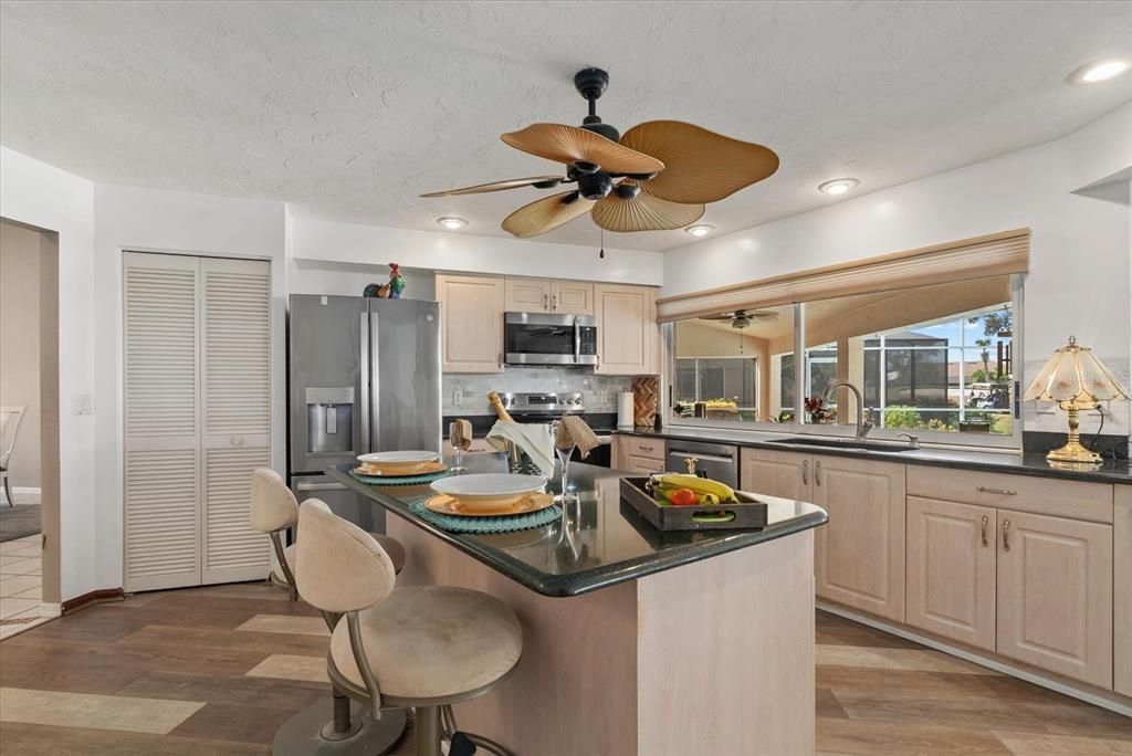 For Sale: $575,000 (3 beds, 2 baths, 2179 Square Feet)