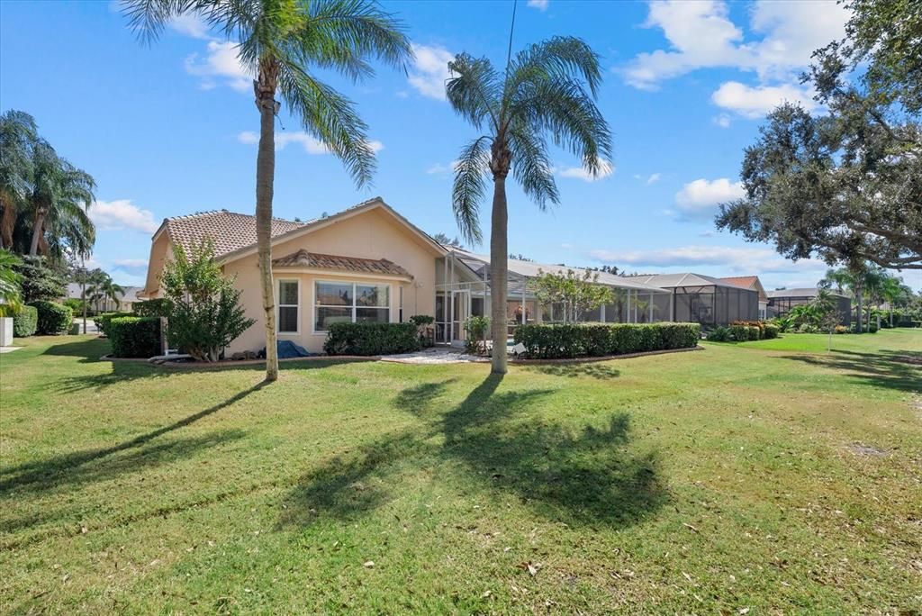 For Sale: $575,000 (3 beds, 2 baths, 2179 Square Feet)