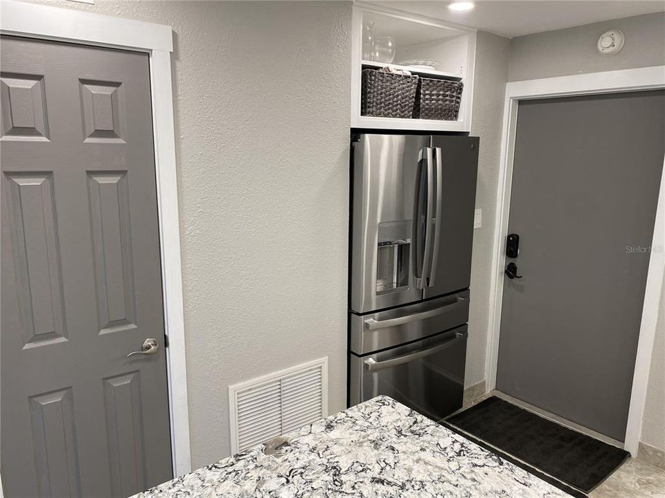 В аренду: $4,950 (2 спален, 2 ванн, 1080 Квадратных фут)