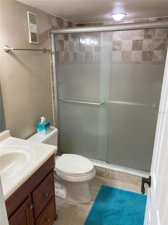 В аренду: $4,950 (2 спален, 2 ванн, 1080 Квадратных фут)