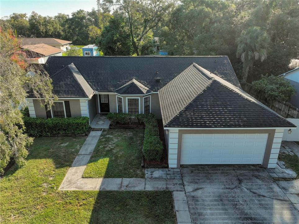 For Sale: $385,000 (3 beds, 2 baths, 1593 Square Feet)