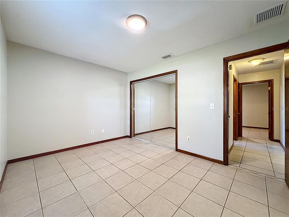 For Sale: $385,000 (3 beds, 2 baths, 1593 Square Feet)