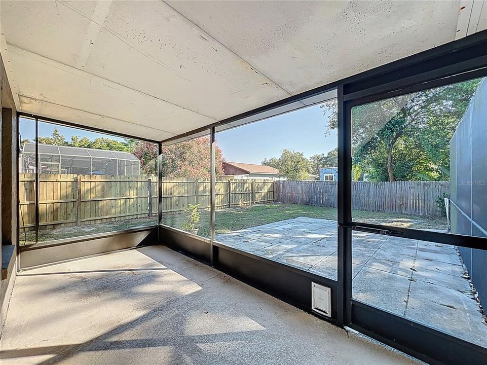 For Sale: $385,000 (3 beds, 2 baths, 1593 Square Feet)