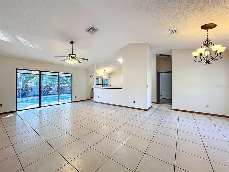 For Sale: $385,000 (3 beds, 2 baths, 1593 Square Feet)