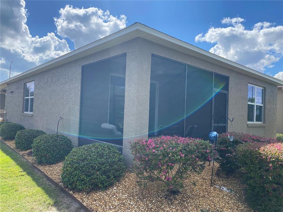 For Sale: $259,900 (2 beds, 2 baths, 1469 Square Feet)