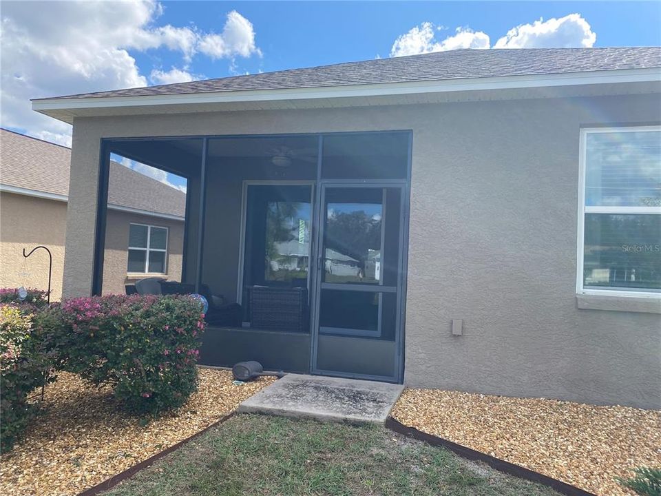 For Sale: $259,900 (2 beds, 2 baths, 1469 Square Feet)