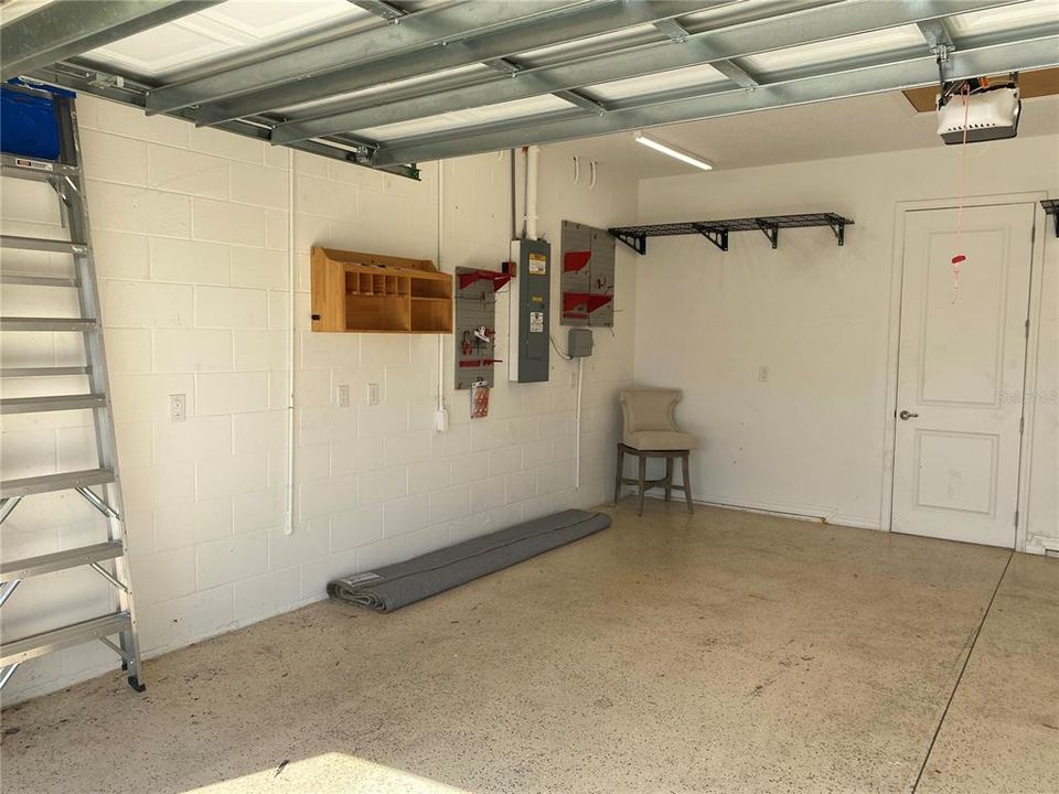 For Sale: $259,900 (2 beds, 2 baths, 1469 Square Feet)