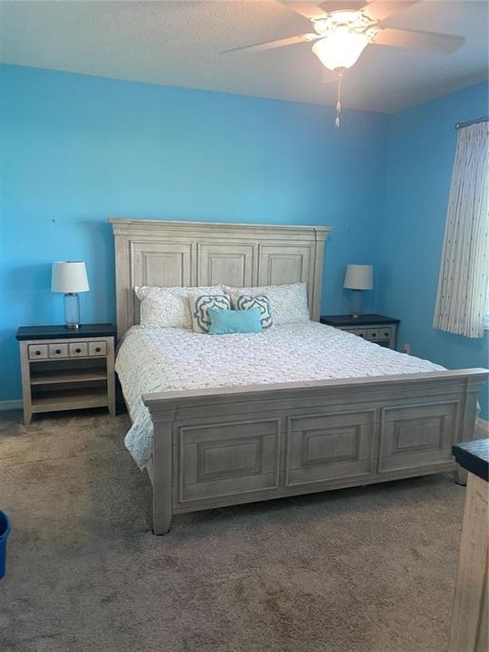 For Sale: $259,900 (2 beds, 2 baths, 1469 Square Feet)