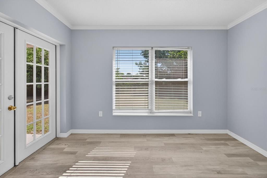 For Sale: $299,500 (2 beds, 2 baths, 1461 Square Feet)