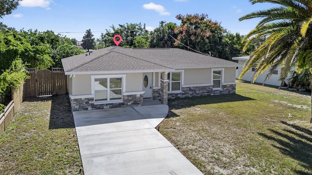 For Sale: $299,500 (2 beds, 2 baths, 1461 Square Feet)