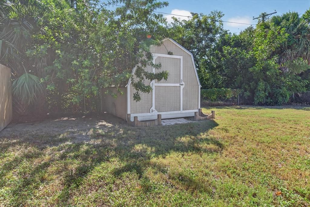 For Sale: $299,500 (2 beds, 2 baths, 1461 Square Feet)