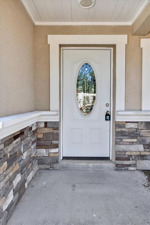 For Sale: $299,500 (2 beds, 2 baths, 1461 Square Feet)