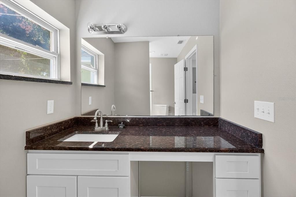 For Sale: $299,500 (2 beds, 2 baths, 1461 Square Feet)