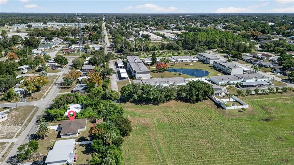 For Sale: $299,500 (2 beds, 2 baths, 1461 Square Feet)