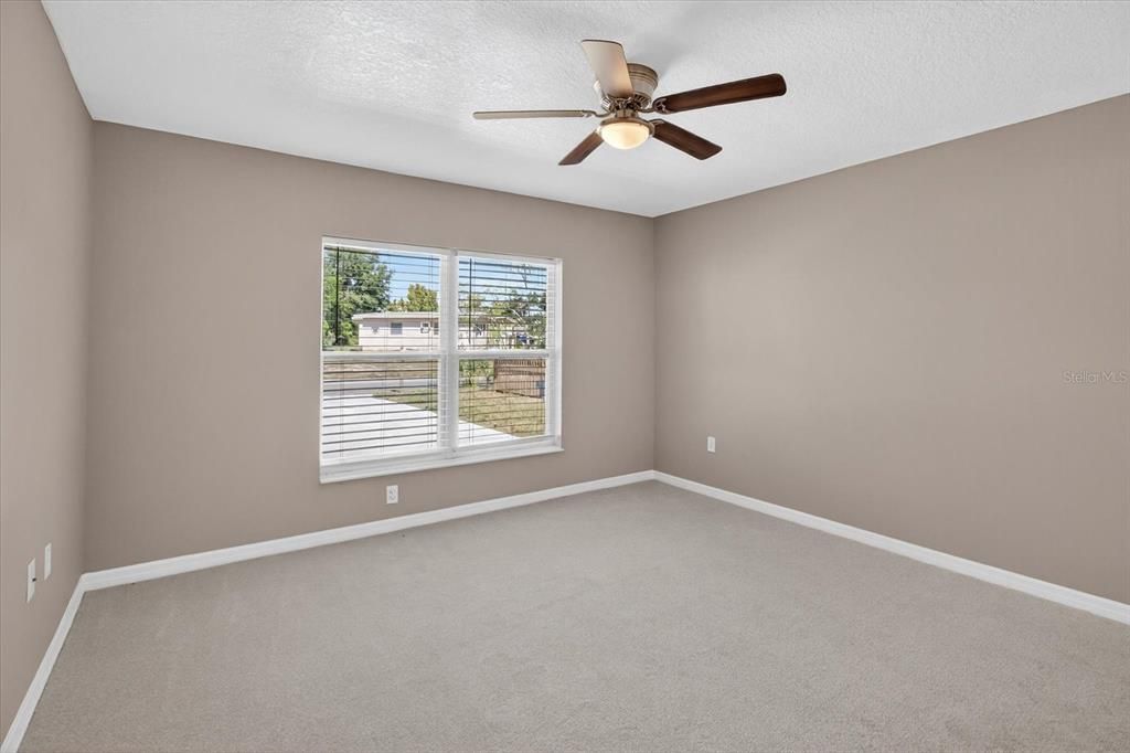 For Sale: $299,500 (2 beds, 2 baths, 1461 Square Feet)