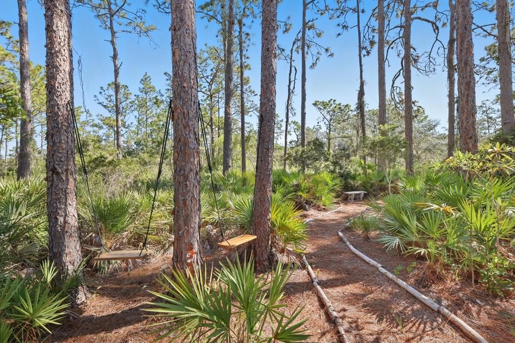 Под контрактом: $1,499,000 (9.42 acres)