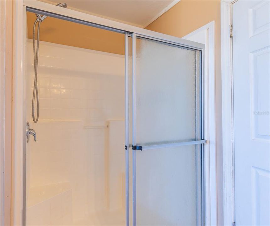 待售: $399,000 (4 贝兹, 3 浴室, 2490 平方英尺)