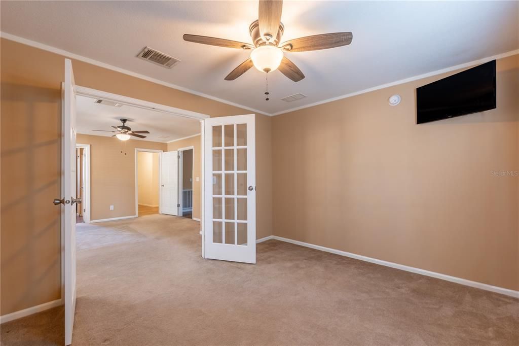 待售: $399,000 (4 贝兹, 3 浴室, 2490 平方英尺)