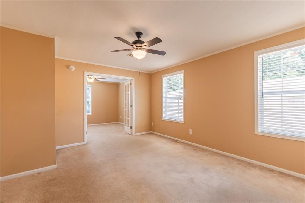 待售: $399,000 (4 贝兹, 3 浴室, 2490 平方英尺)