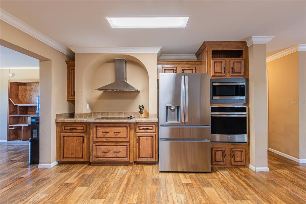 待售: $399,000 (4 贝兹, 3 浴室, 2490 平方英尺)