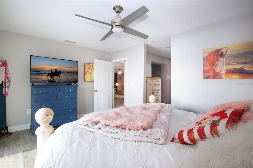 На продажу: $495,000 (2 спален, 2 ванн, 2268 Квадратных фут)