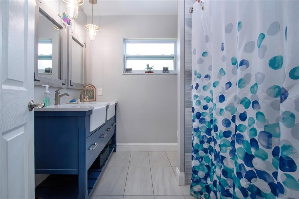 На продажу: $495,000 (2 спален, 2 ванн, 2268 Квадратных фут)