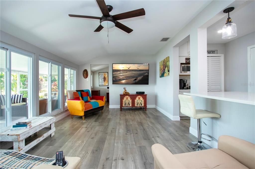 На продажу: $495,000 (2 спален, 2 ванн, 2268 Квадратных фут)