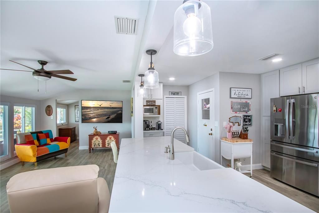 На продажу: $495,000 (2 спален, 2 ванн, 2268 Квадратных фут)