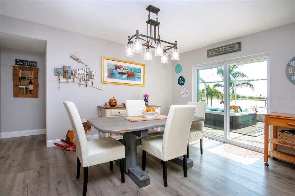 На продажу: $495,000 (2 спален, 2 ванн, 2268 Квадратных фут)