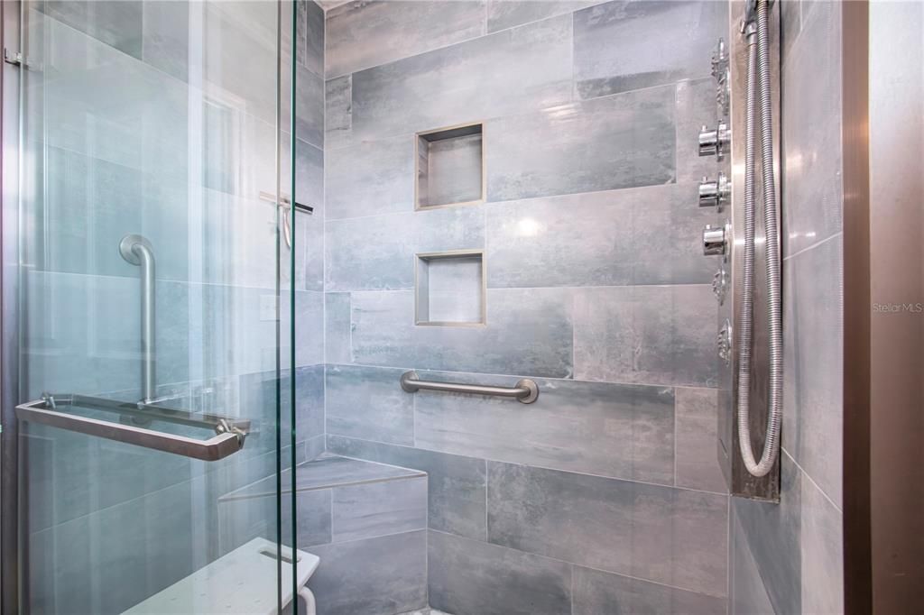 На продажу: $495,000 (2 спален, 2 ванн, 2268 Квадратных фут)