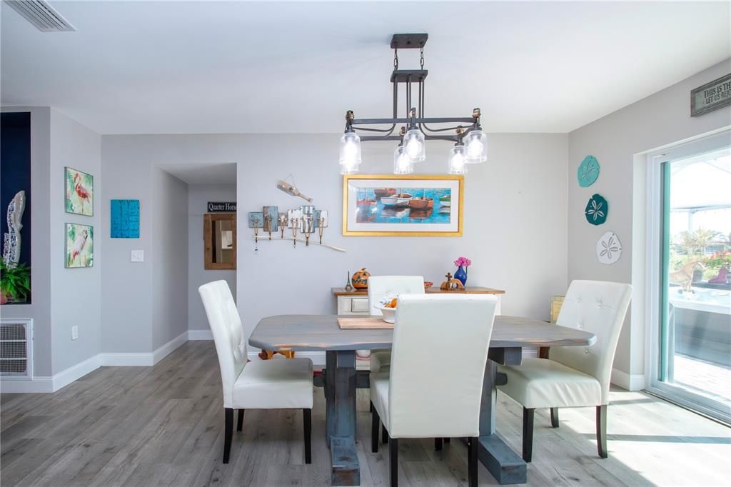 На продажу: $495,000 (2 спален, 2 ванн, 2268 Квадратных фут)