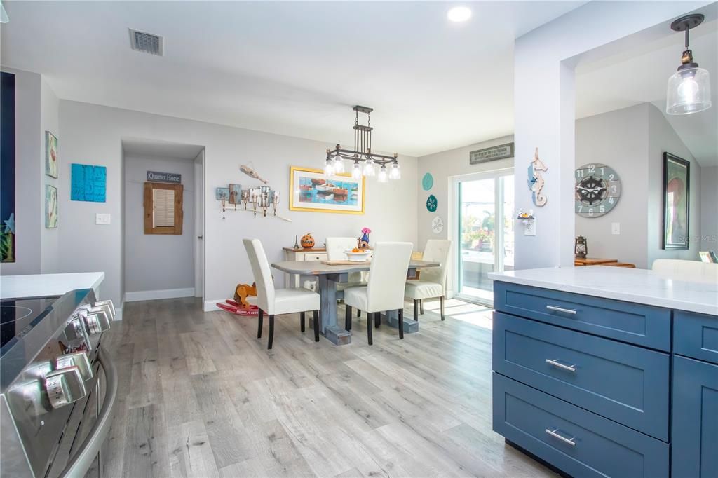 На продажу: $495,000 (2 спален, 2 ванн, 2268 Квадратных фут)