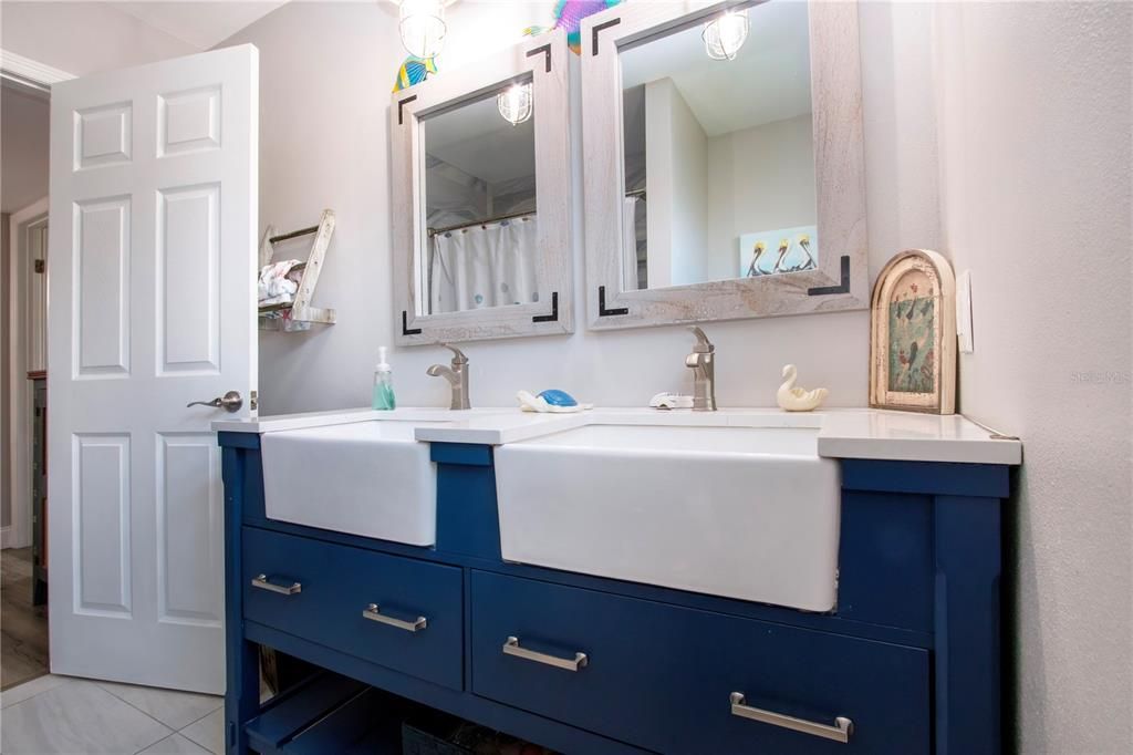 На продажу: $495,000 (2 спален, 2 ванн, 2268 Квадратных фут)