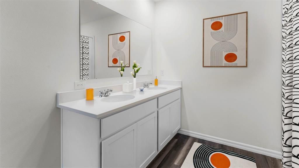 Active With Contract: $463,990 (3 beds, 2 baths, 1672 Square Feet)