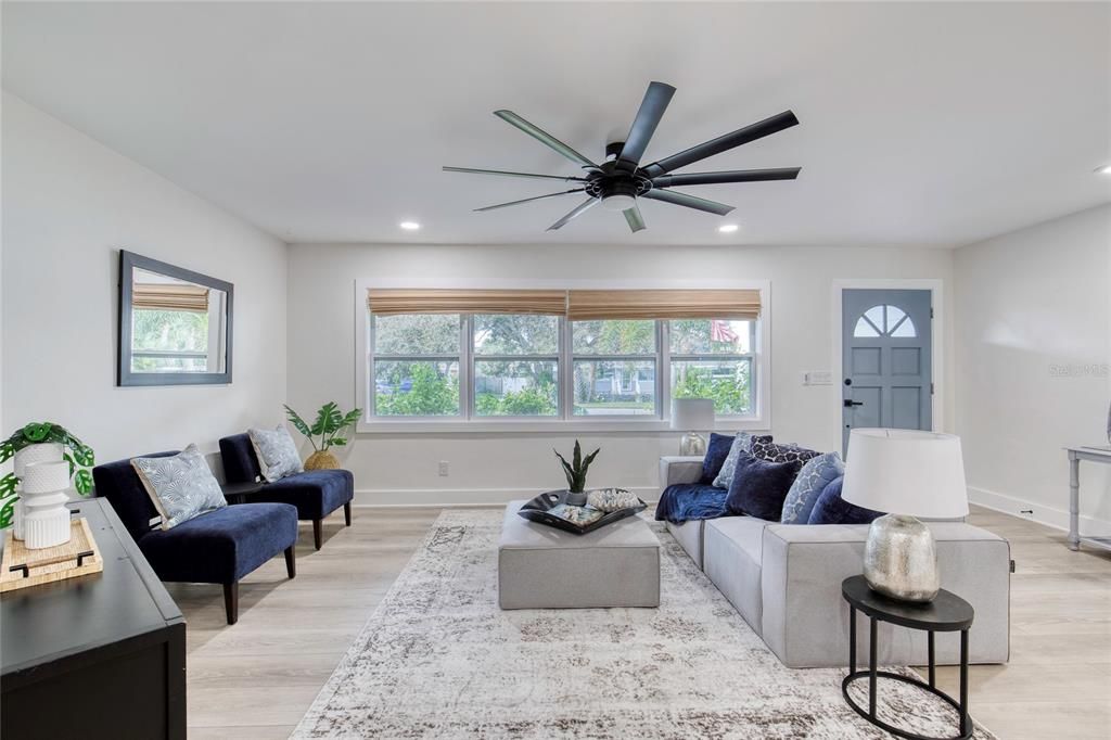 待售: $679,900 (3 贝兹, 2 浴室, 1600 平方英尺)