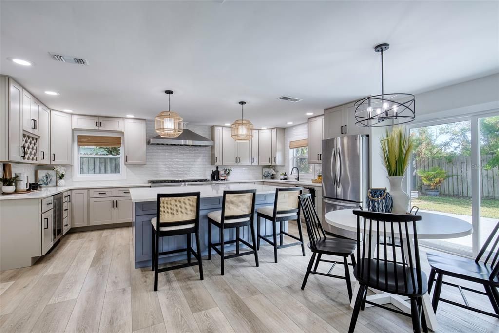 待售: $679,900 (3 贝兹, 2 浴室, 1600 平方英尺)