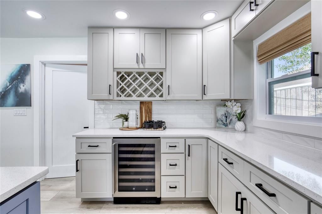 待售: $679,900 (3 贝兹, 2 浴室, 1600 平方英尺)