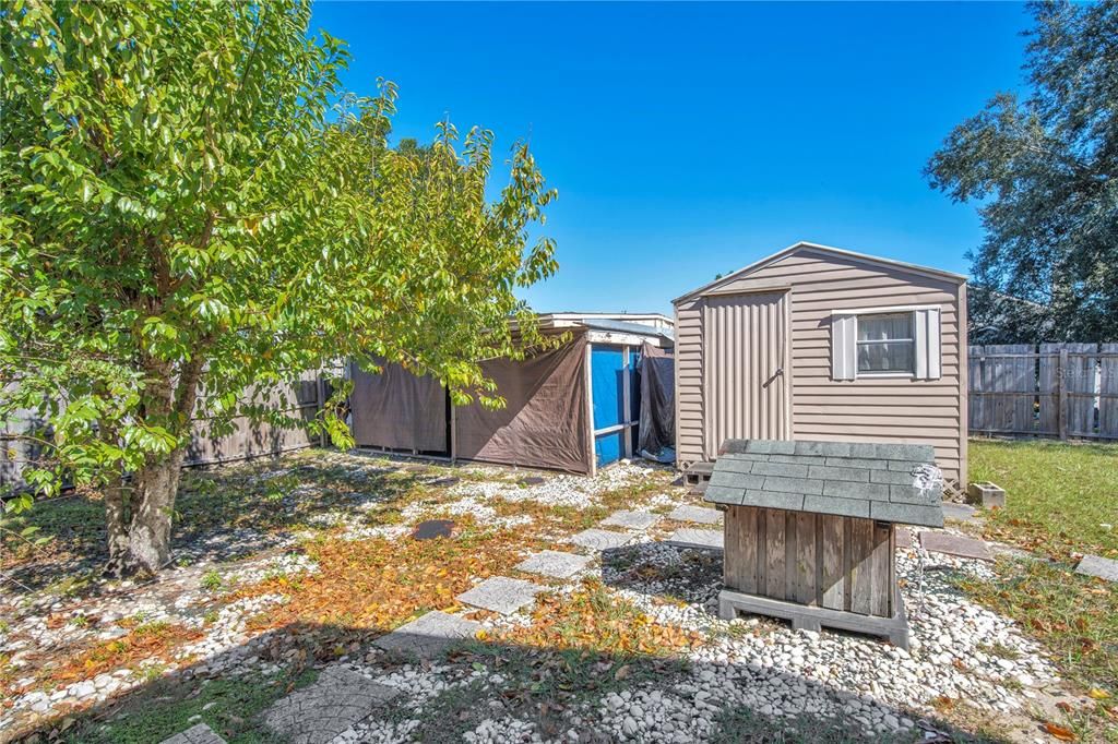 For Sale: $429,000 (4 beds, 2 baths, 2289 Square Feet)