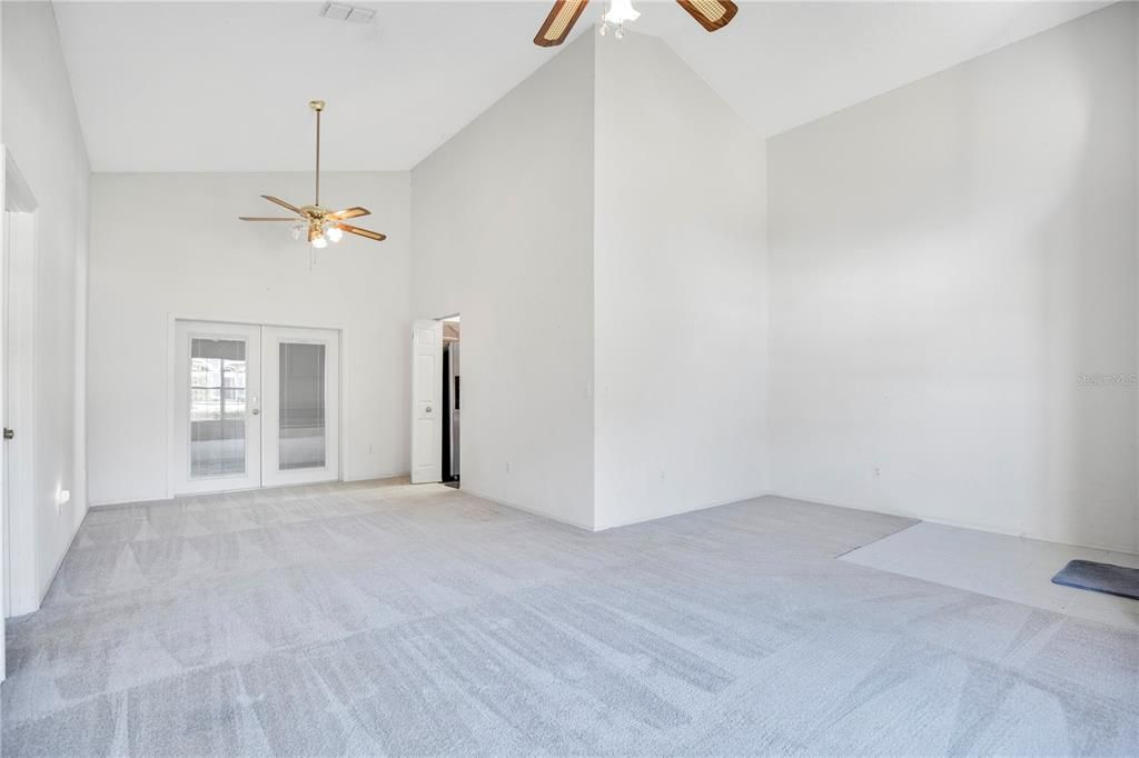 For Sale: $429,000 (4 beds, 2 baths, 2289 Square Feet)